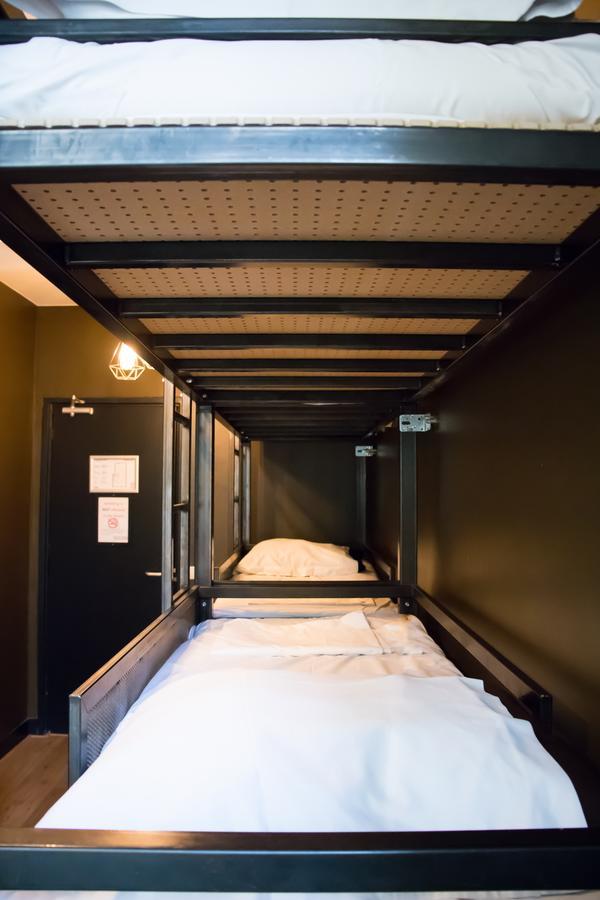 Amsterdam Hostel Annemarie Екстериор снимка