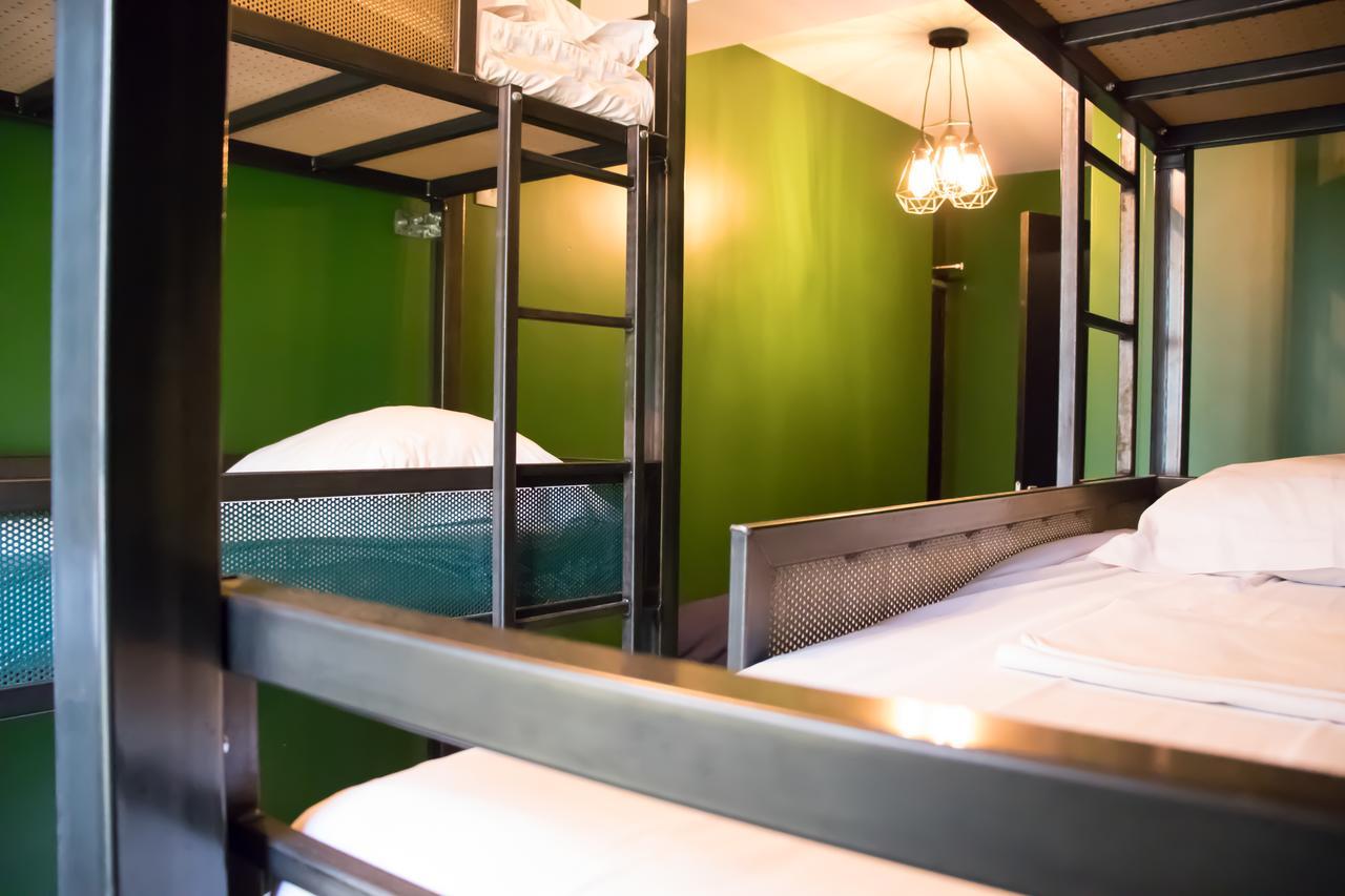 Amsterdam Hostel Annemarie Екстериор снимка