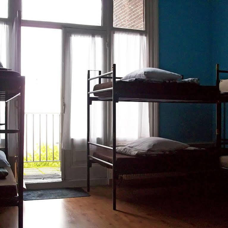 Amsterdam Hostel Annemarie Екстериор снимка