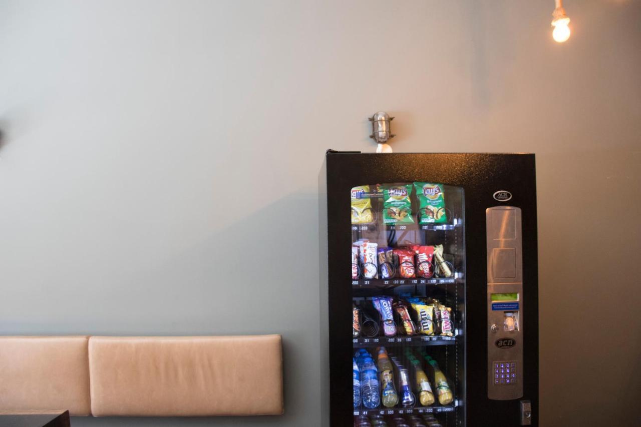 Amsterdam Hostel Annemarie Екстериор снимка